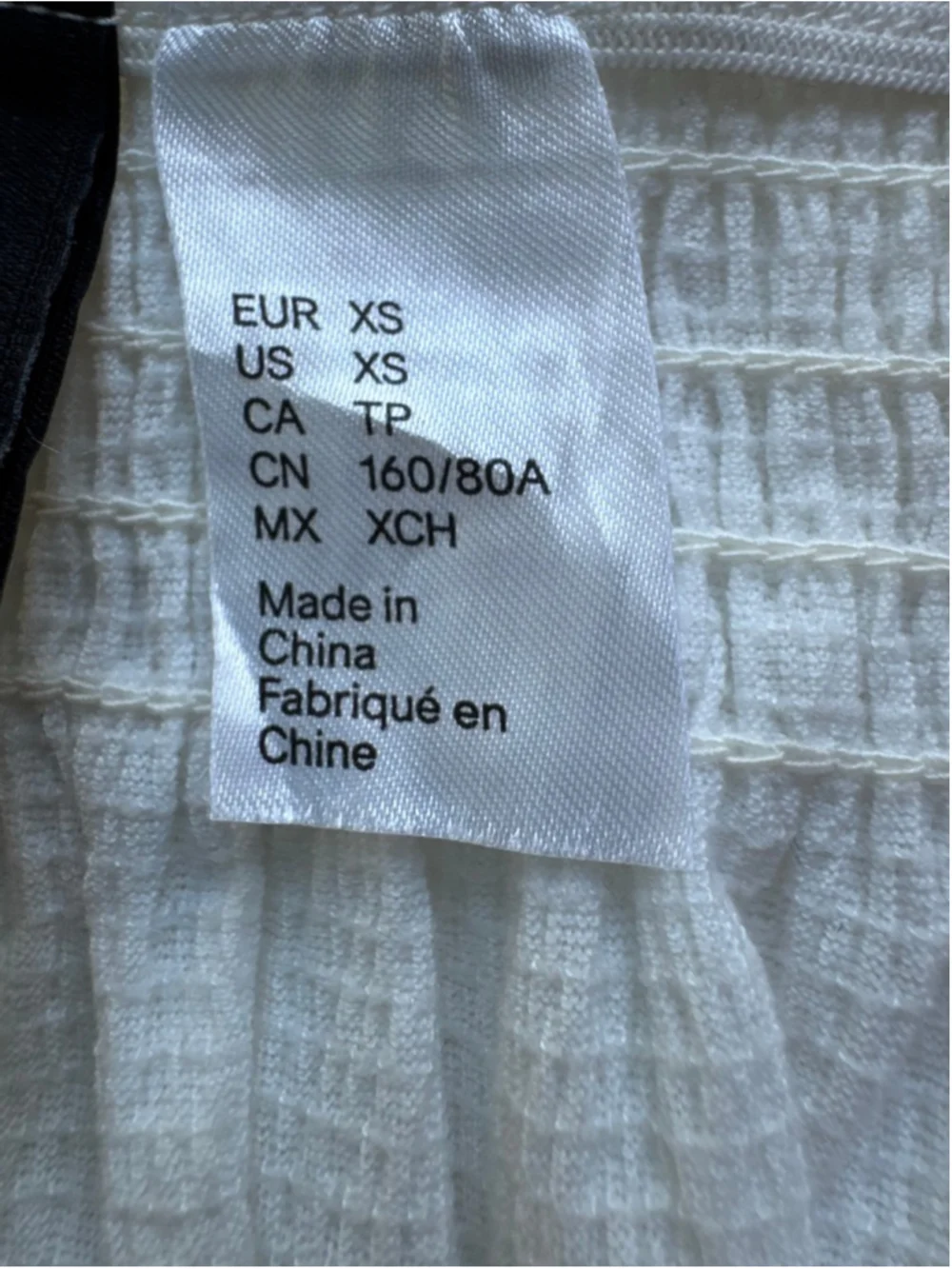 H&M White Off Shoulder Smocked Crop‎ Top XS